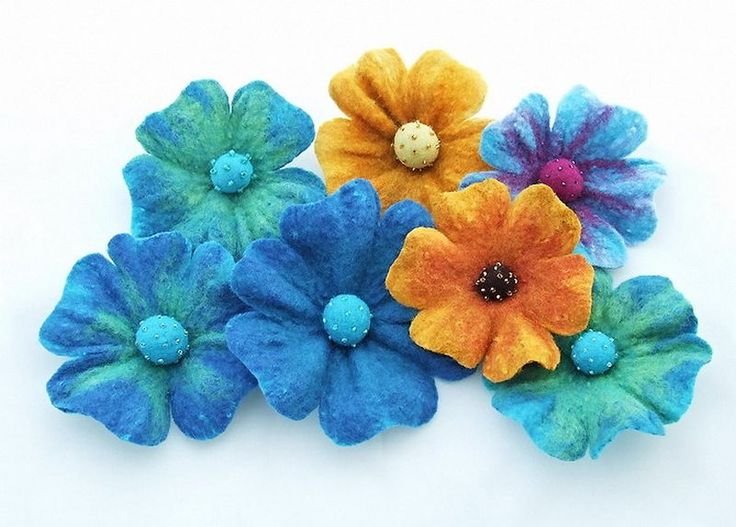 Цветочек из Войлока