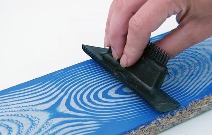 Шпатель под дерево резиновый