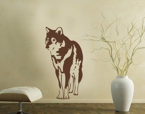 Рисунок волка на стене