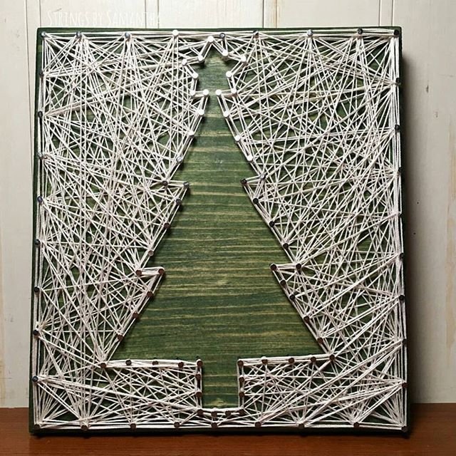 Панно с гвоздями и нитками