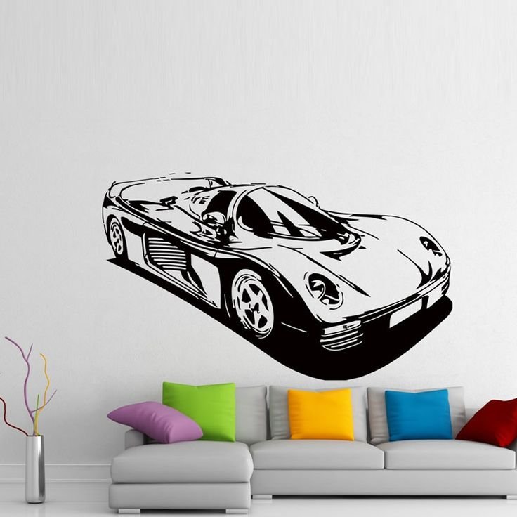 Рисунок автомобиля на стене
