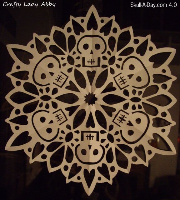 Снежинка череп из бумаги