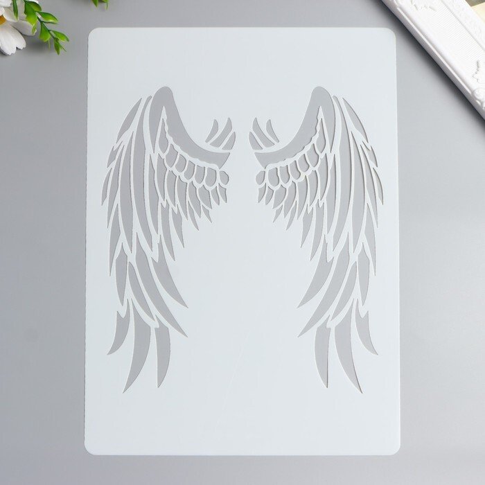 Крылья из пластика