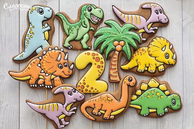Пряники динозавров имбирные динозавров