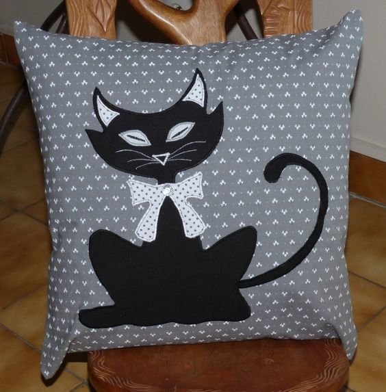 Пэчворк подушки с котами