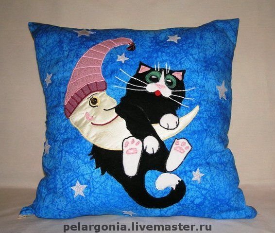 Подушка кошка