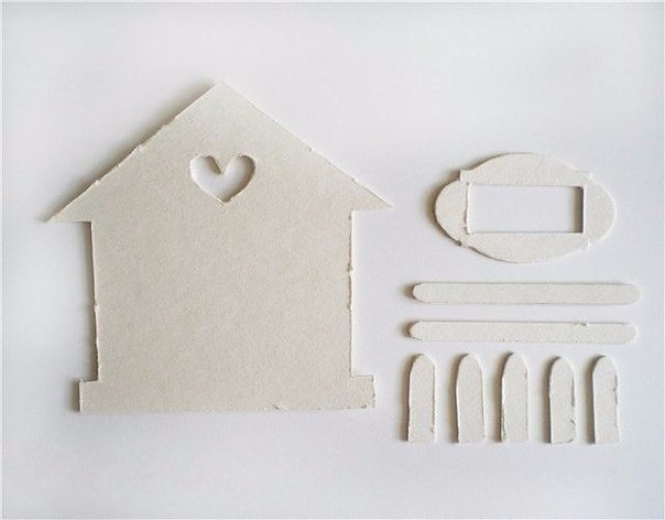 Магнит на холодильник домик