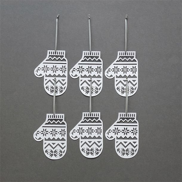 Трафареты на окна варежки