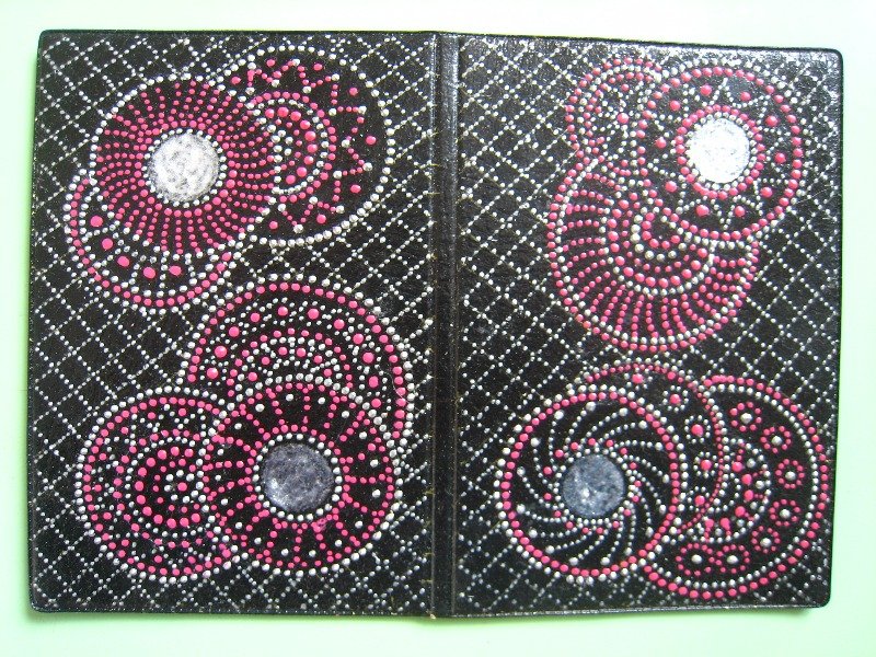 Точечная роспись блокнота