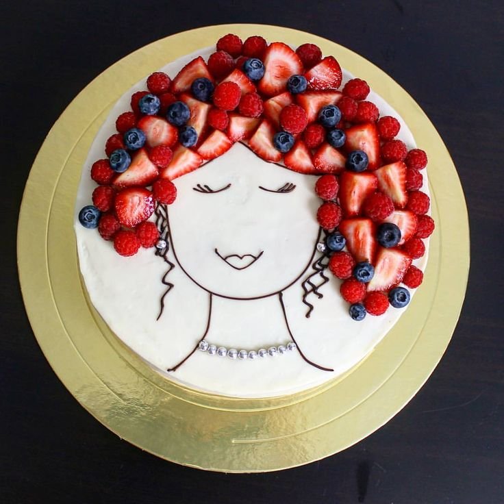 Торт волосы из ягод