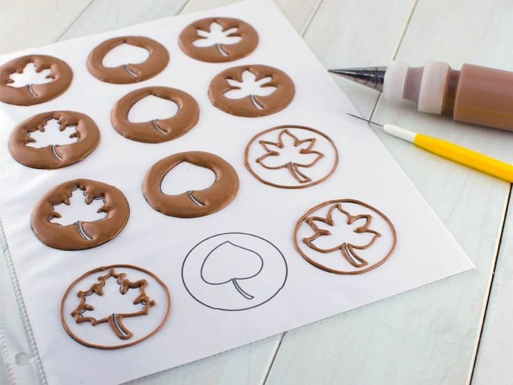 Пряники для украшения торта