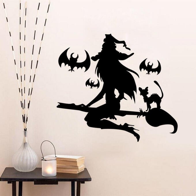 Украшения в Хэллоуина окне