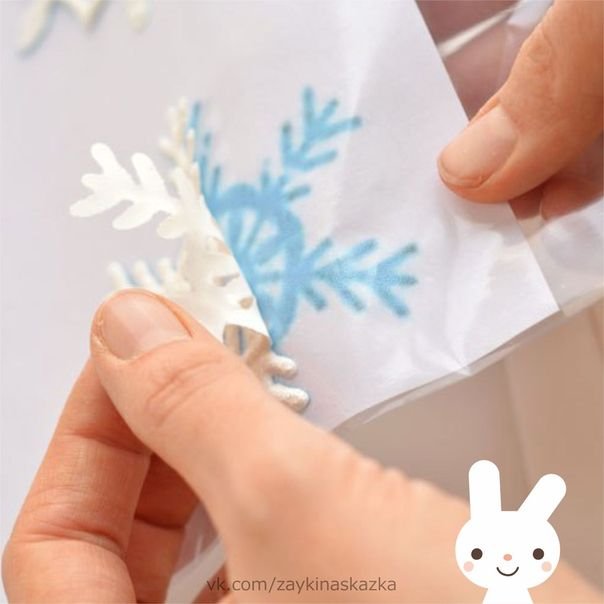 Снежинка клеем ПВА