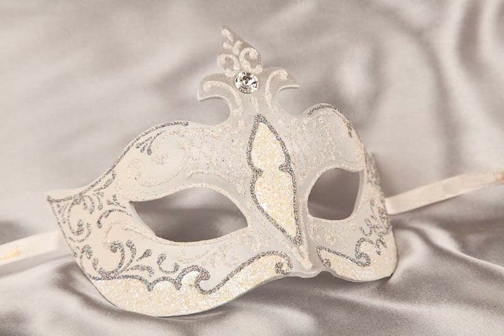 Маскарадная маска Снежная Королева