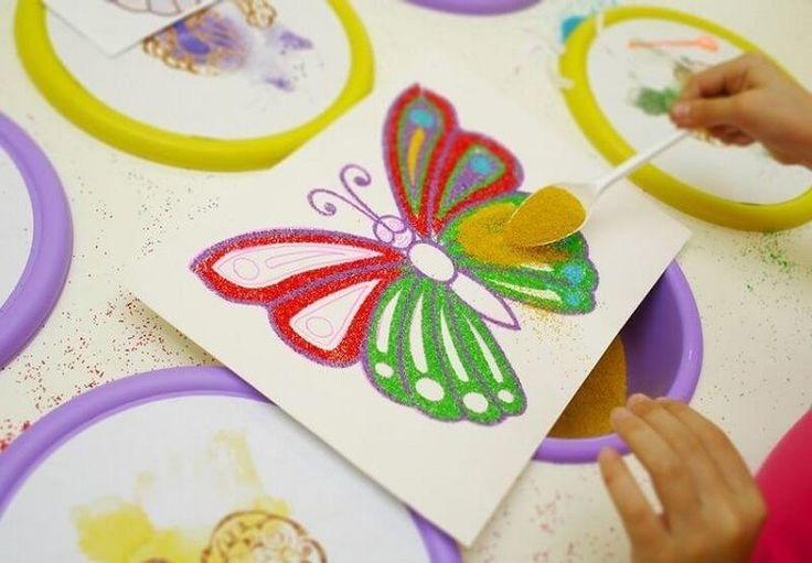 Рисование цветным песком