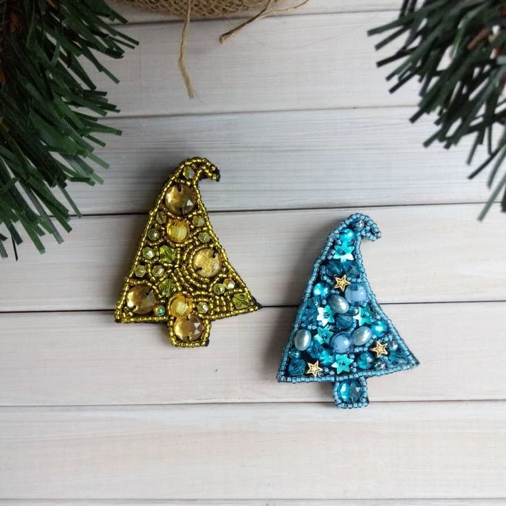 Брошь елка Новогодняя