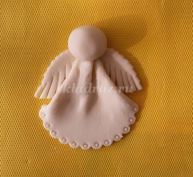 Ангел из пластилина