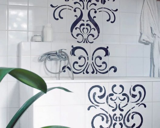 Декор старой плитки в ванной