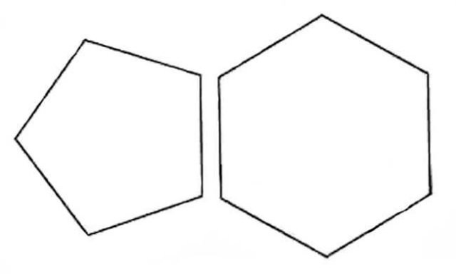 Мяч футбольный пятиугольники