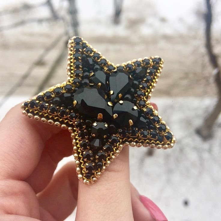 Брошь звезда из стекляруса