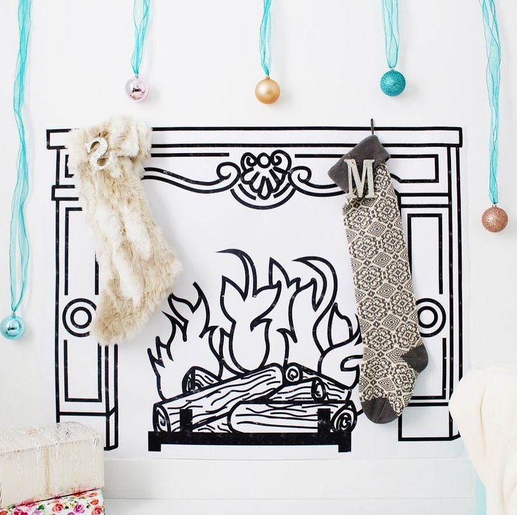 Декоративная наклейка камин