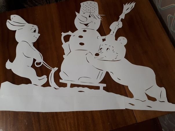 Вытынанки новогодние Снеговик почтовик