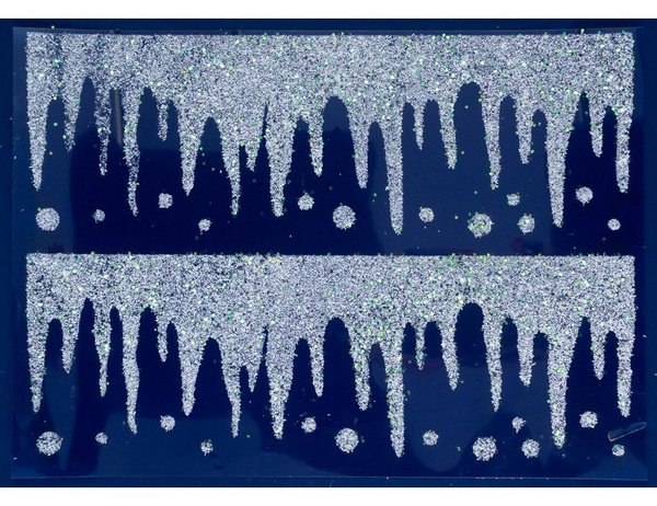 Украшение окон на новый год сосульки