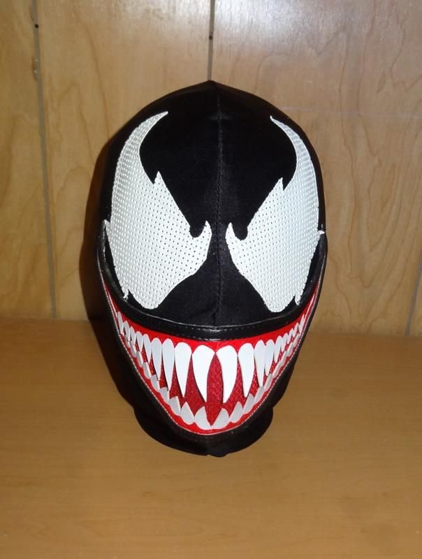 Маска Венум