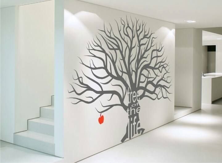 Объемное дерево в интерьере