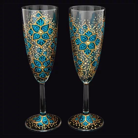 Точечная роспись свадебных бокалов