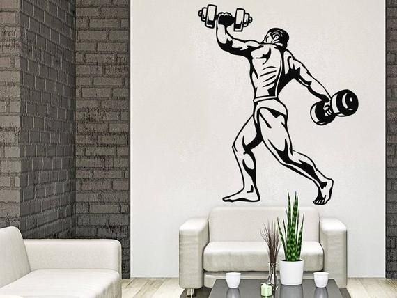 Роспись стен в тренажерном зале