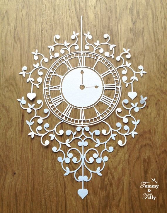 Вырезные часы