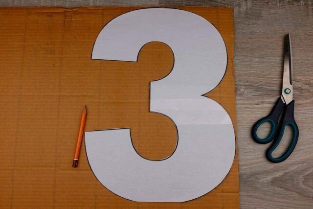 Трафарет для торта цифра 3