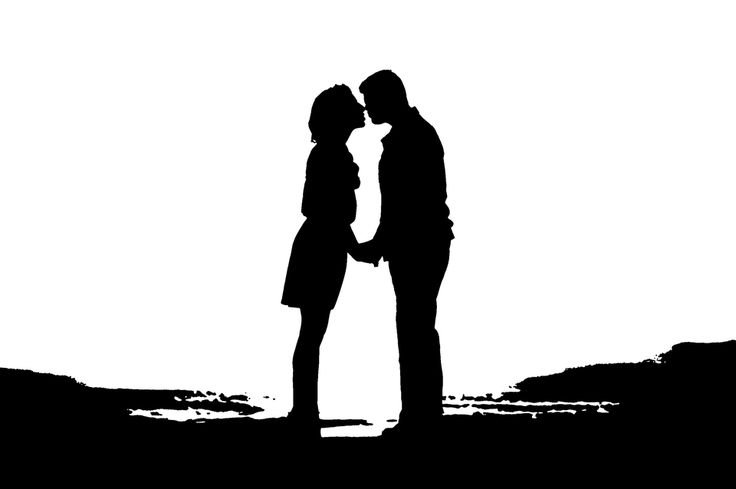 Силуэты влюбленных пар