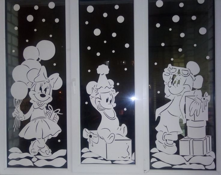 Сказочный сюжет для окон на новый год