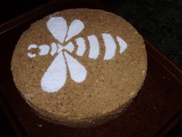 Трафарет для украшения медового торта