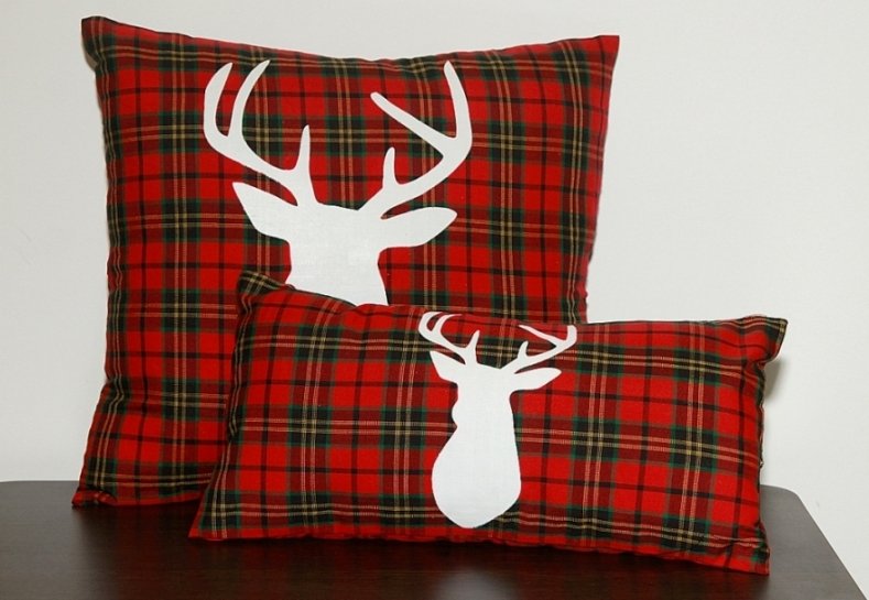 Новогодние декоративные подушки