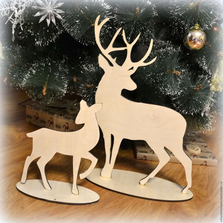 Рождественский олень из фанеры