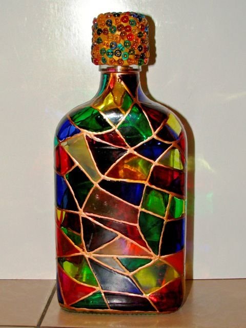 Декор бутылки витражными красками