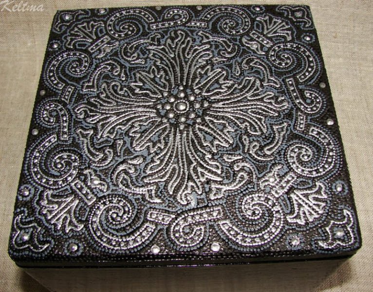 Точечная роспись шкатулки