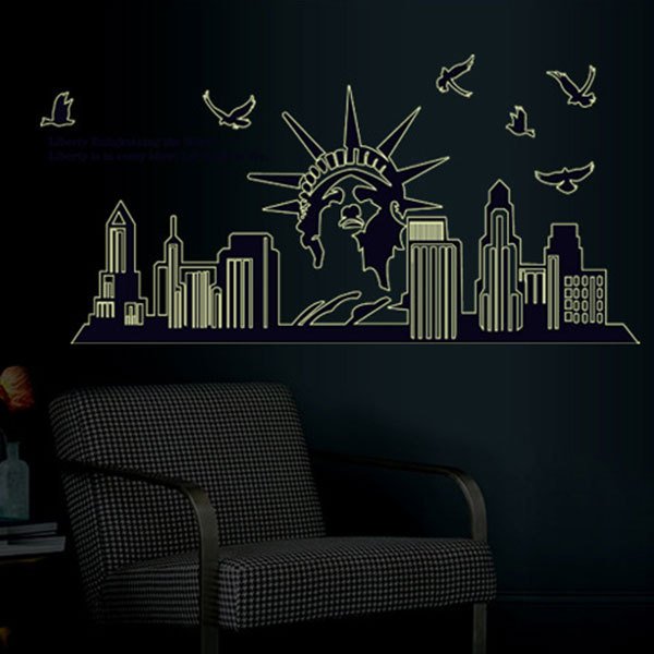 Светящаяся наклейка