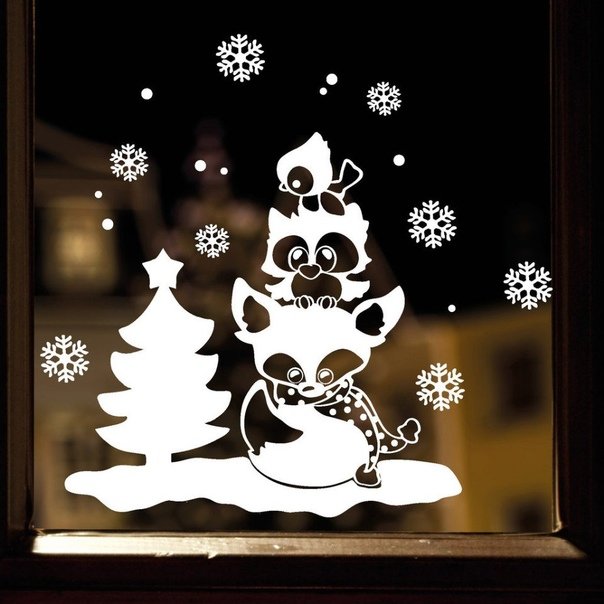 Новогодние украшения на стекла окон