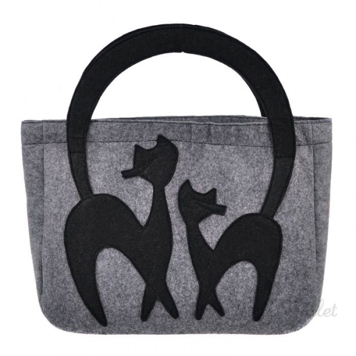 Сумка с аппликацией из кожи