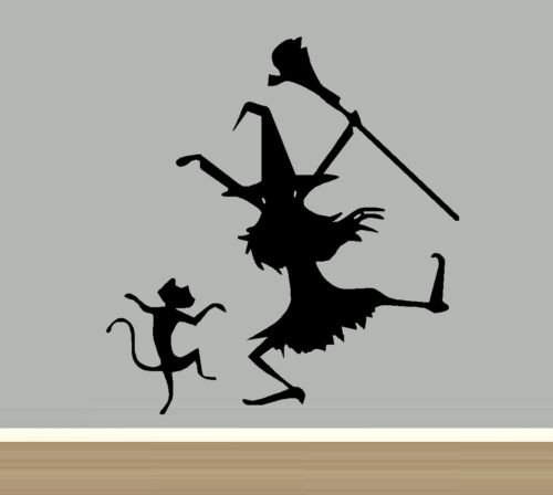 Силуэт ведьмы