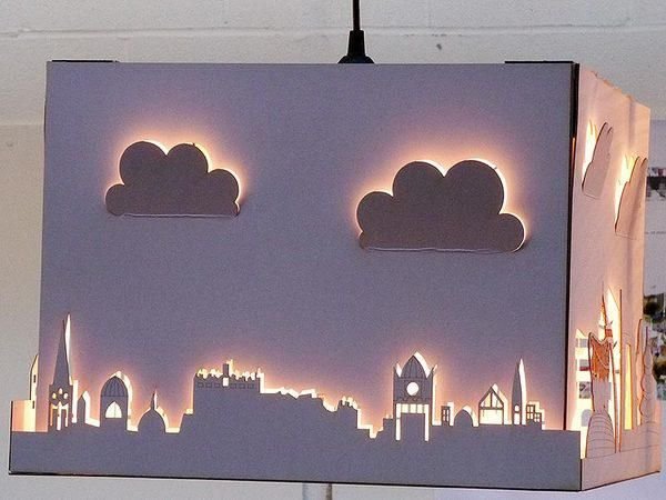 Настенная декорация с подсветкой