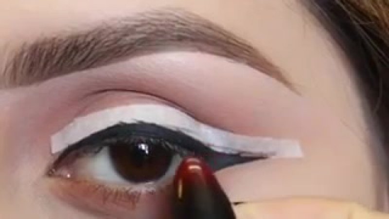 Идеальные стрелки для нависшего века