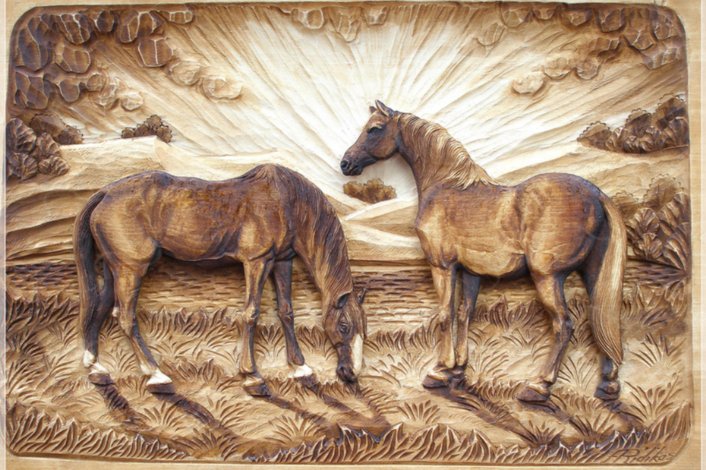 Резьба по дереву лошадь