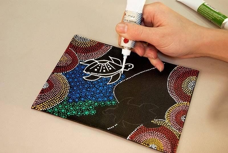 Точечная техника рисования акриловыми красками