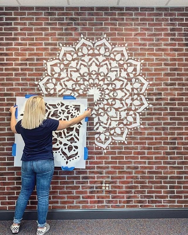 Трафареты для декора стен