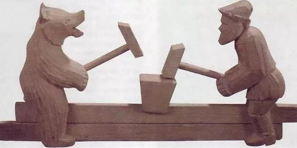 Богородский медведь из дерева